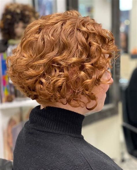 29 Most Flattering Hairstyles For Short Curly Hair To Perfectly Shape Your Curls Hairstyles Vip