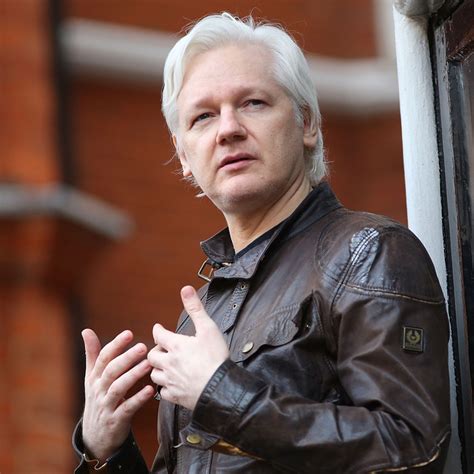 Wikileaks Founder Julian Assange Arrested By British Police The End