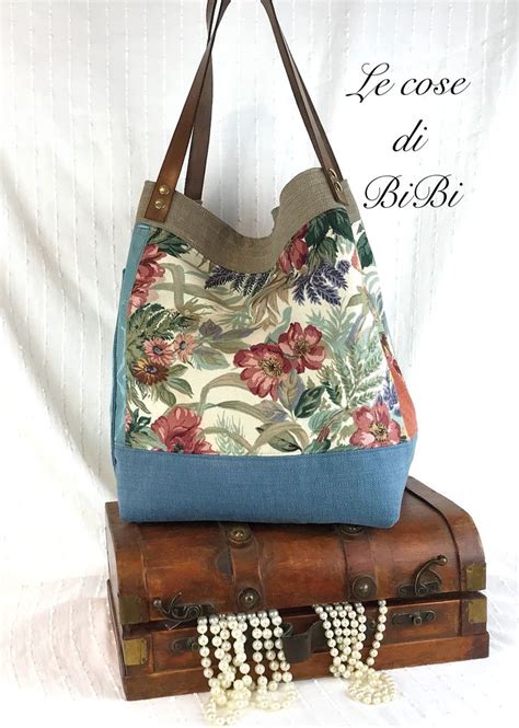 Pin Su Bags Cose Di Bibi Borse Fatte A Mano Borse Di Stoffa Borsette