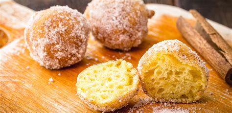 Bolinho De Chuva Uma Delícia Dourada Que Derrete Na Boca