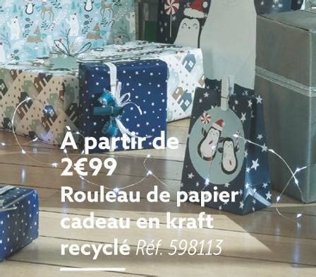 Promo Rouleau de papier cadeau en kraft recyclé chez Gifi