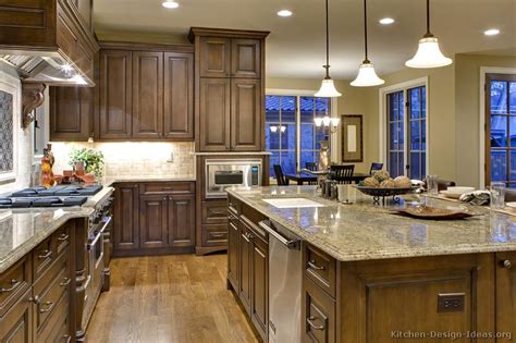 Traditional Kitchen Cabinets - Photos & Design Ideas