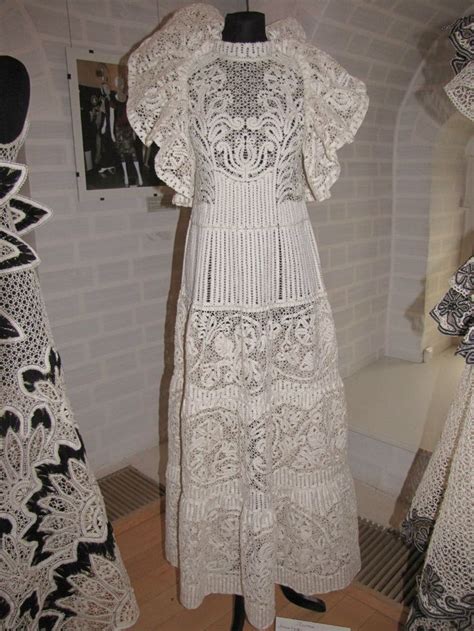 Из коллекции ВШНИ СПб