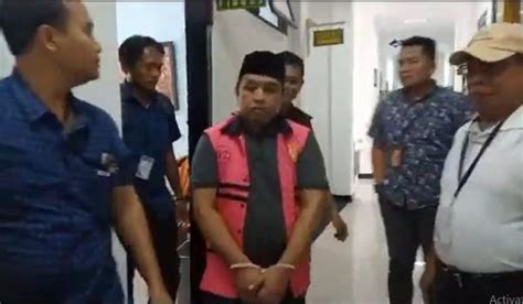 Buron Tahun Mantan Kades Di Mojokerto Ditahan Gegara Korupsi Dana