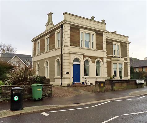 Former Bank Anne Burgess Cc By Sa Geograph Britain And Ireland