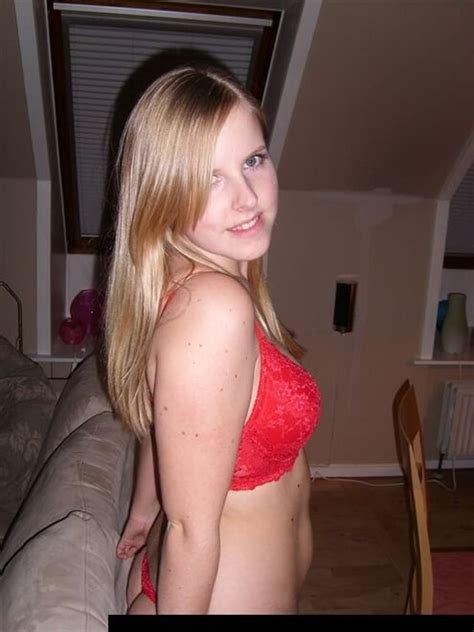 Amateur Chubby Blonde 6 14 1600x1200 1600x1200 Porn Pic