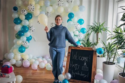 Con solo 30 dólares decoré una fiesta de cumpleaños con un arco de