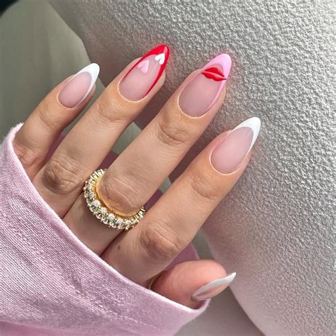 21 Heart Stopping Red And Pink Nail Looks For The Month Of Love Lux Luna