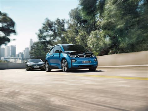 WORLD PREMIERE 2017 BMW I3 Debuts Higher Density Battery