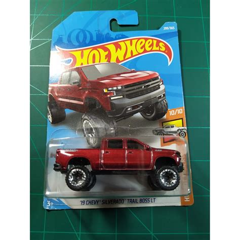 Hot Wheels 19 Chevy Silverado Trail Boss LT Mainline Shopee Malaysia