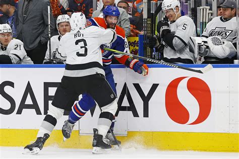 Anze Kopitars Ot Goal Helps Kings Level Series With Oilers Reuters