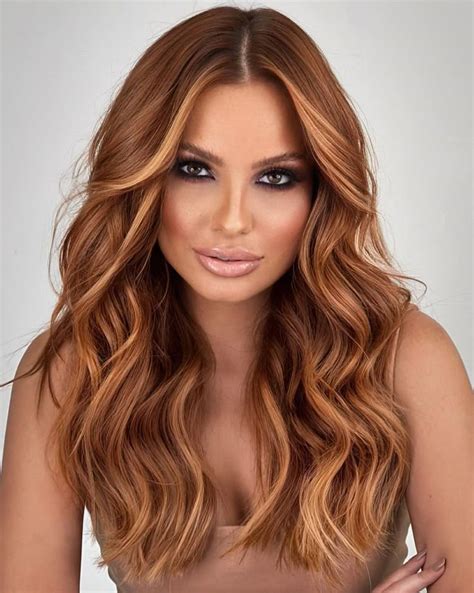 Creamy Highlights On Copper Hair Copper Blonde Hair Color Hair Color Mahogany Ginger Hair