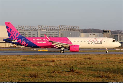 D AVXH Wizz Air Abu Dhabi Airbus A321 271NX Photo By Dirk Weinrich ID