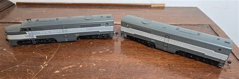 HO Scale New York Central Train Diesel Engine Locomotive Set #2711 ...