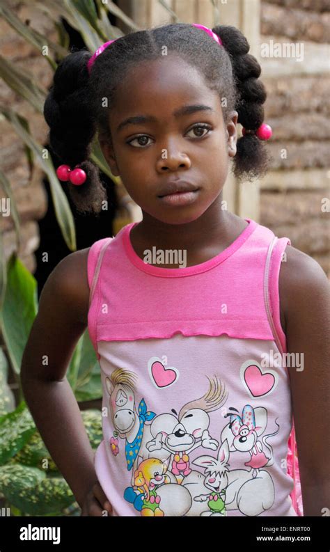 Beautiful little girl hi-res stock photography and images - Alamy