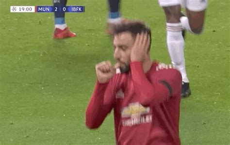 Bruno-fernandes-celebration GIFs - Get the best GIF on GIPHY