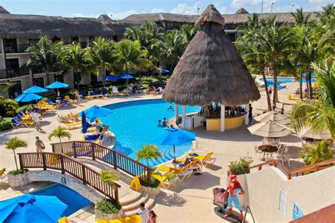 The Reef Coco Beach Resort - Save on this All-Inclusive