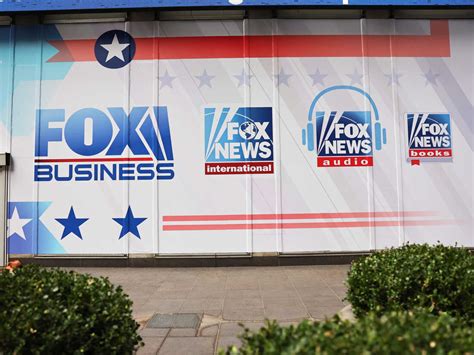 Ex-Fox News journalists say defamation suit reveals behind-the-scenes truths : NPR