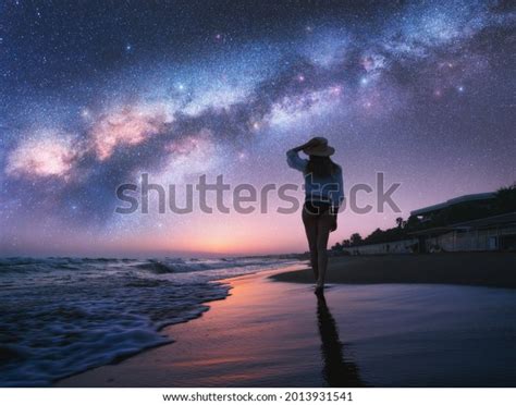 5,201 Night Stars Beach Waves Images, Stock Photos & Vectors | Shutterstock