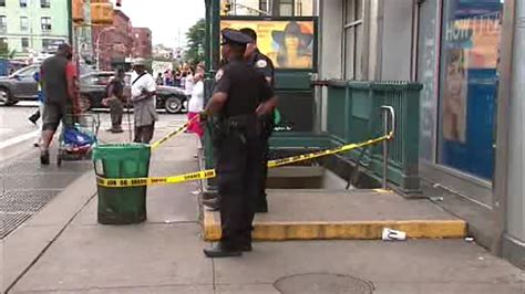 Nypd Searching For Suspect In Slashing At Subway Stop In East Harlem