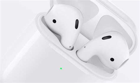 Apple Launches New Second Generation Airpods