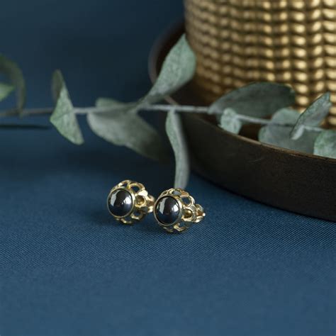 Vintage Gold Ear Studs With Hematite 14 Krt Vintage Jewellery