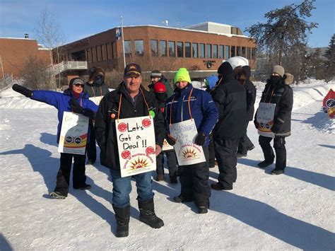 Yellowknife City Workers Still Havent Voted On New Collective Agreement