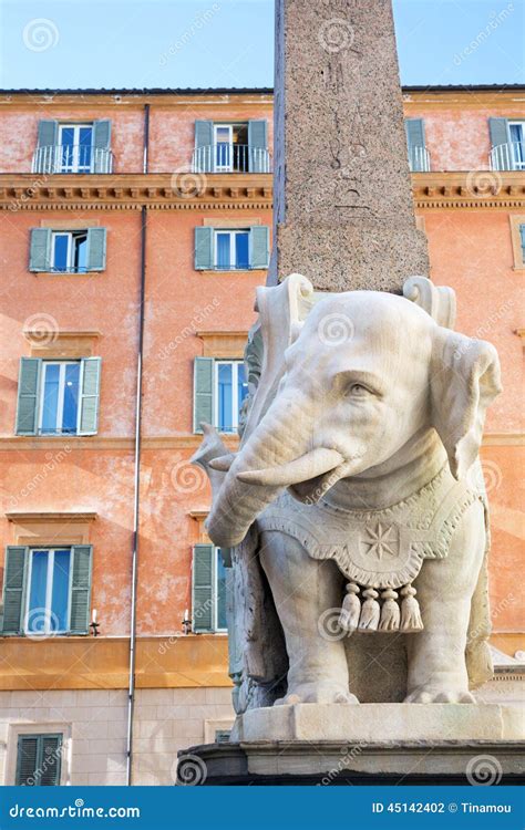 Elefante Y Obelisco En Roma Foto De Archivo Imagen De Plaza Minerva