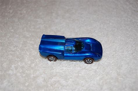 Original Redline Hot Wheels Blue Lola Gt