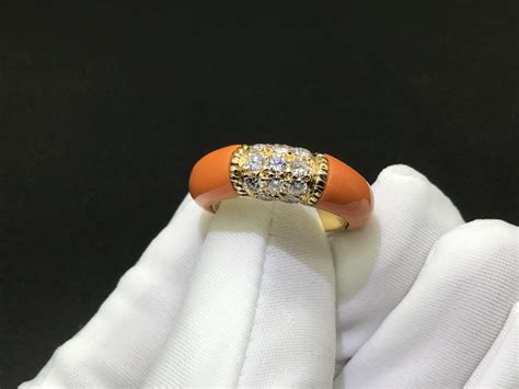 Authentic 18K Van Cleef Arpels Philippine Ring Orange Coral And