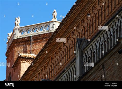 Palace Archiepiscopal Hi Res Stock Photography And Images Alamy