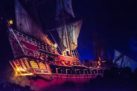 Disneyland Now - Pirates of the Caribbean in Disneyland...