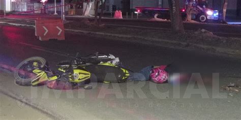 Muere Motociclista Atropellado Por Trailer En S Mbolos Patrios El