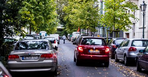 Düsseldorf Kostet das Anwohnerparken bald 500 Euro