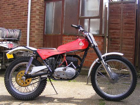 Pro's and cons..........242 v 247/8 cota - Montesa - Trials Central