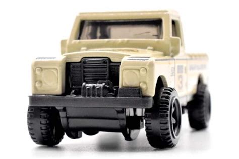 LAND ROVER SERIES III PICKUPのレビューディフェンダーのご先祖様的ピックアップ GHG Hot Wheels 情報まとめ ホットウィール にわかマニア