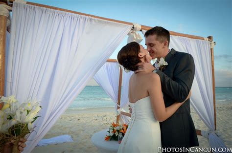 Photos In Cancun - Secrets Maroma Beach Wedding Photographer