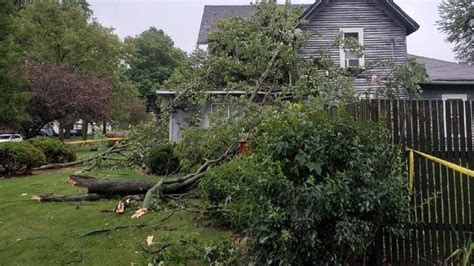 Scammers sweep in behind storm damage to scoop up cash in Michigan