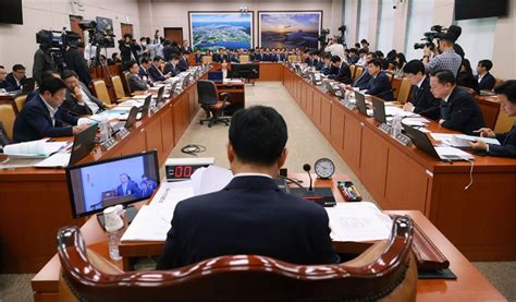 실거주 의무 완화 법안 통과 눈앞국토위 실거주 의무 3년간 유예 개정안 의결 한국정경신문