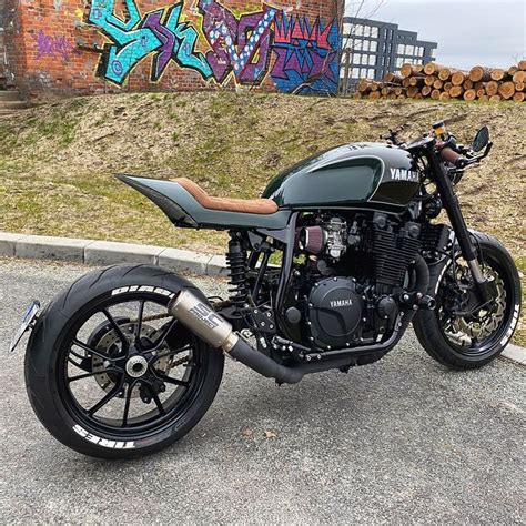 Mission CustoMoto MCM YAMAHA XJR 1300 RocketGarage Cafe Racer