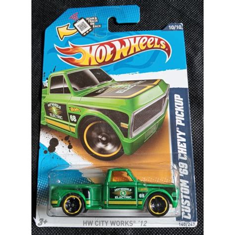 Hot WHEELS CUSTOM 69 CHEVY PICKUP Shopee Malaysia