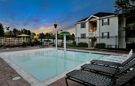 Ken Caryl Littleton, CO Apartments | Vistas at Stony Creek Apartments