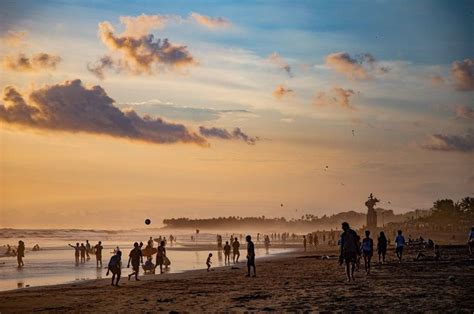 Enggak Perlu Jauh Jauh Ke Luar Negeri Destinasi Wisata Terbaik Di