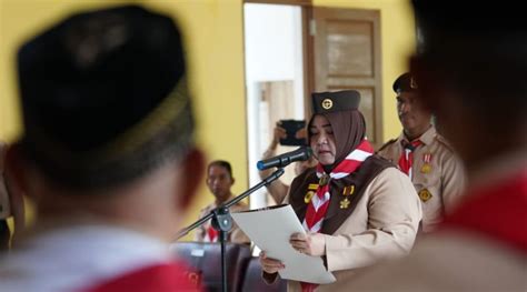 Wabup Masitah Lantik Mabiran Dan Pengurus Pramuka Kwartir Ranting Paser