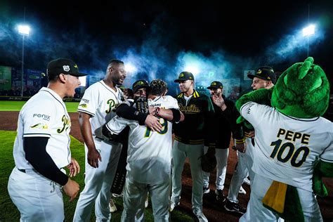 Pericos de Puebla renacen en la última entrada y se coronan Campeones