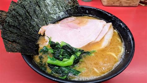 『チャーシューメン麺硬め・味濃いめ海苔』ラーメン杉田家のレビュー ラーメンデータベース