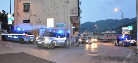 Il Portico Cava De Tirreni Rapinatori Prendono Di Mira Un Negozio