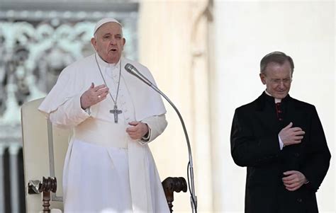 Papa Francisco Debemos Hacer Todos Los Esfuerzos Para Tratar Para