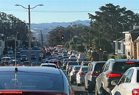 Day Around the Bay: Another Frozen Waymo Car Caused Another Traffic Jam