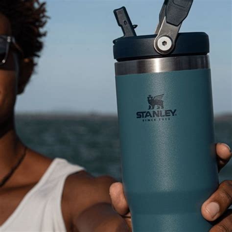 Tumbler Termico Flip Straw Lagoon Ml Stanley